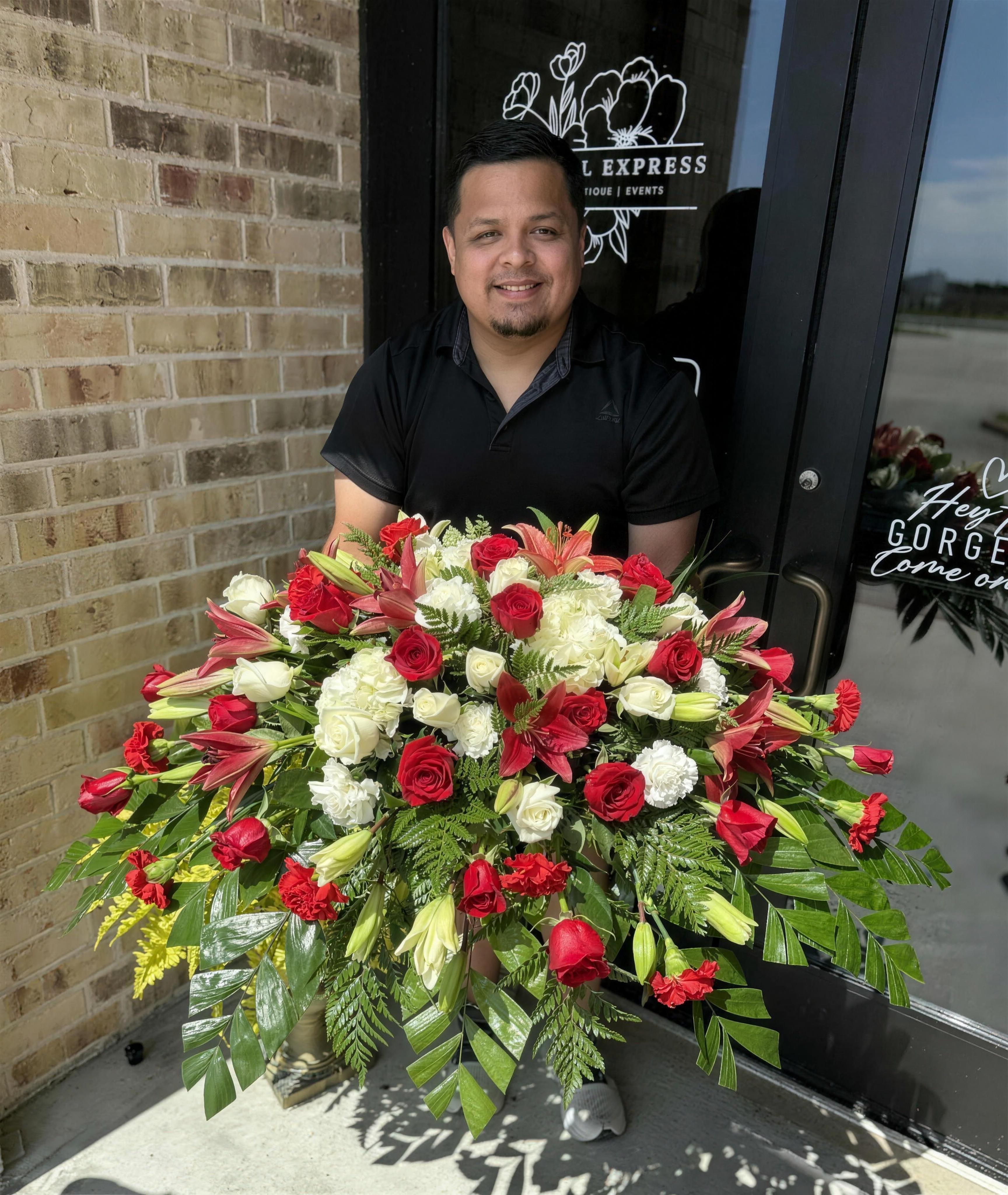 The Petal Express storefront in Victoria, Texas